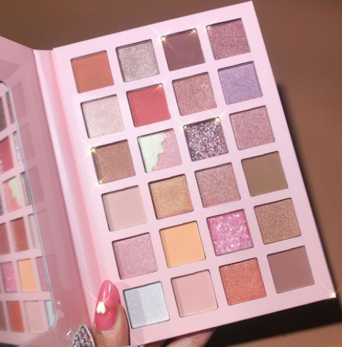 24色眼影闪粉珠光初学者大地色平价学生眼影盘ins