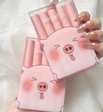 萌萌猪5支礼盒装学生不掉色不沾杯哑光丝绒雾面显白保湿口红唇釉